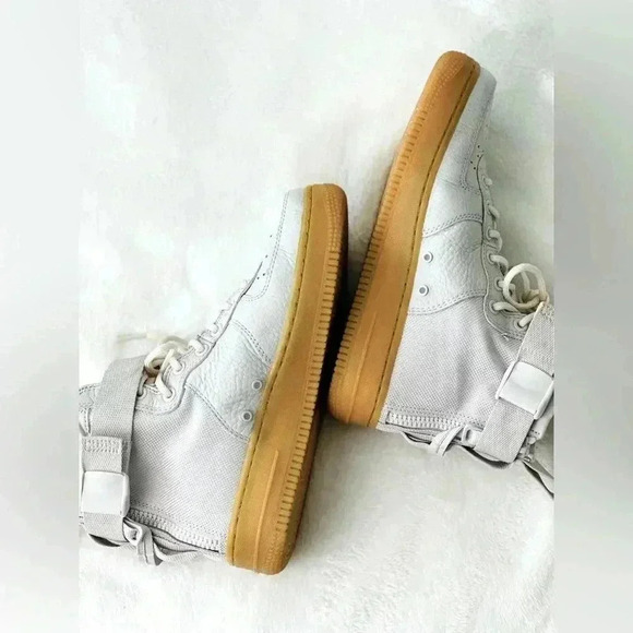 Nike SF Air Force 1 Mid Women’s Size 7 - Picture 4 of 10